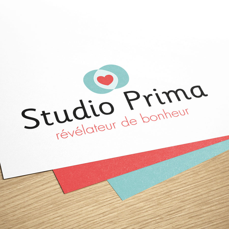 Logo stylisé pour un studio de photographie